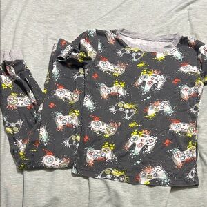 Member’s Mark Kids’ Organic Cotton Pajamas – Size 7, Video Game Controllers